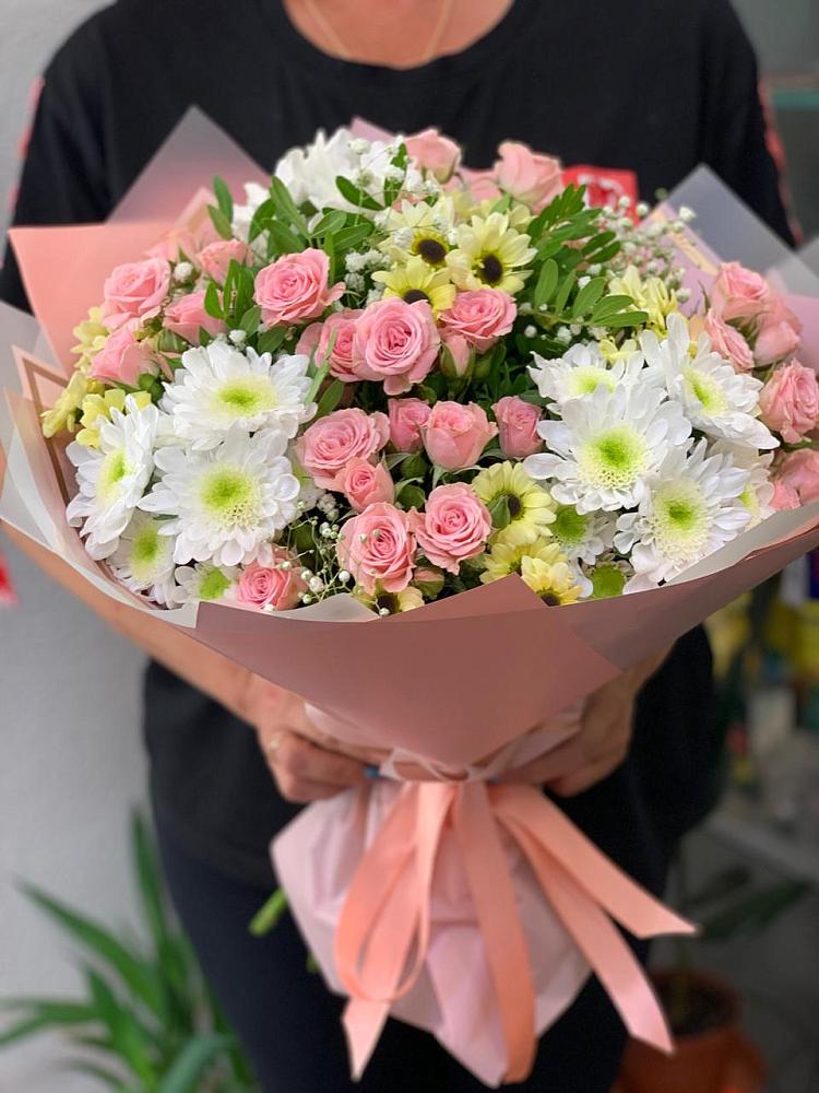 Букет цветов из: Розы и Хризантемы в Рогачево