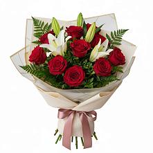 Букет цветов из:  Лилии и Розы в Рогачево