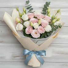 Букет цветов из:  Лизиантусы в Рогачево