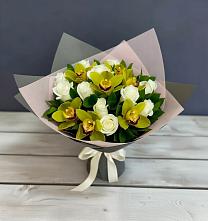 Букет цветов из:  Орхидеи и Розы в Рогачево