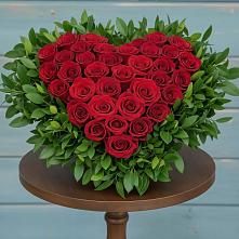 Цветочная композиция из Розы в виде сердца в Рогачево