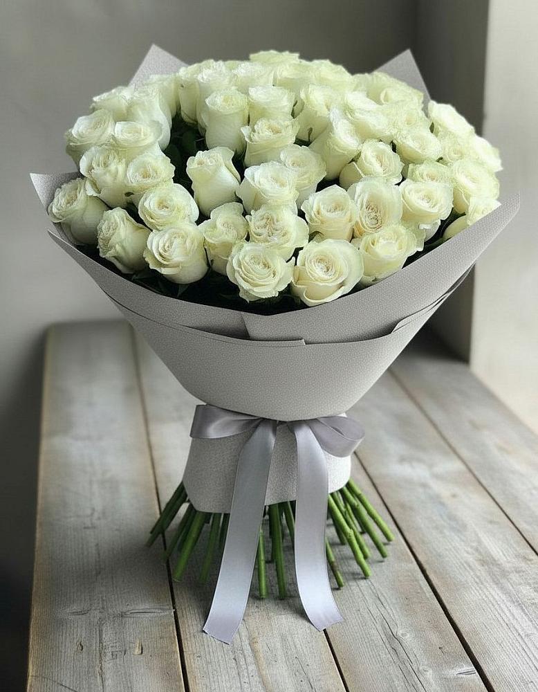 Букет 35 Белых роз в Рогачево