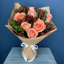 Букет цветов из:  Розы и Альстромерии в Рогачево