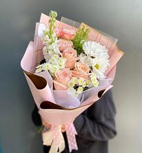 Букет цветов из:  Хризантемы и Розы в Рогачево