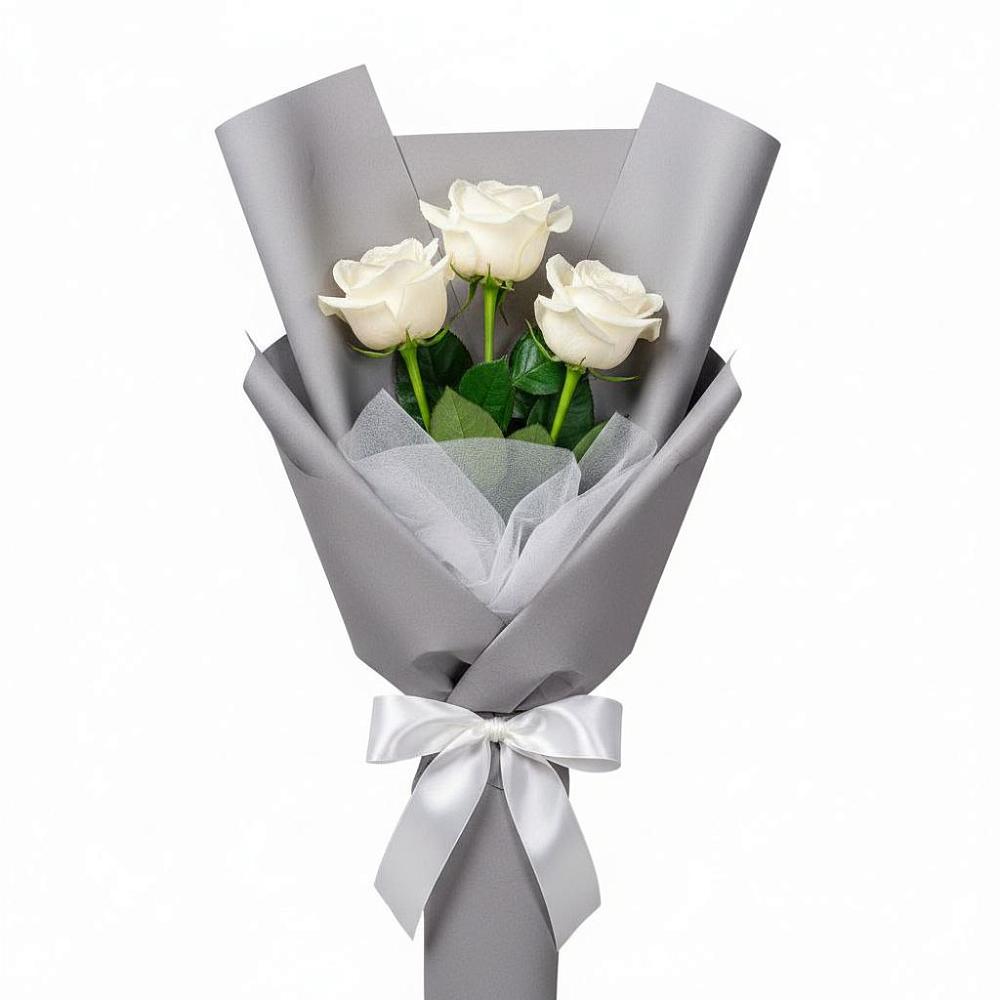 Букет 3 белые розы в Рогачево