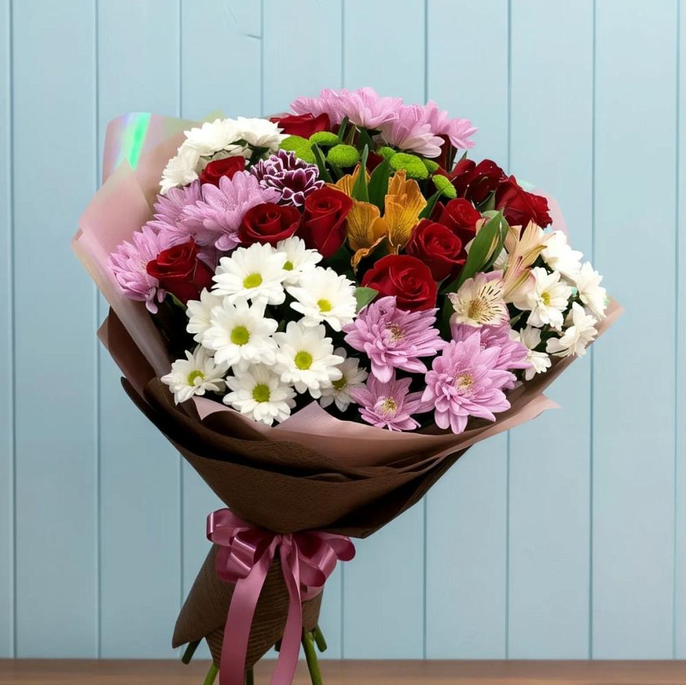 Букет цветов из: Розы, Хризантемы и Альстромерии в Рогачево