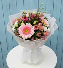 Букет цветов из:  Герберы, Альстромерии и Лизиантусы в Рогачево