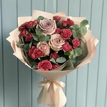Букет цветов из:  Гвоздики и Розы в Рогачево